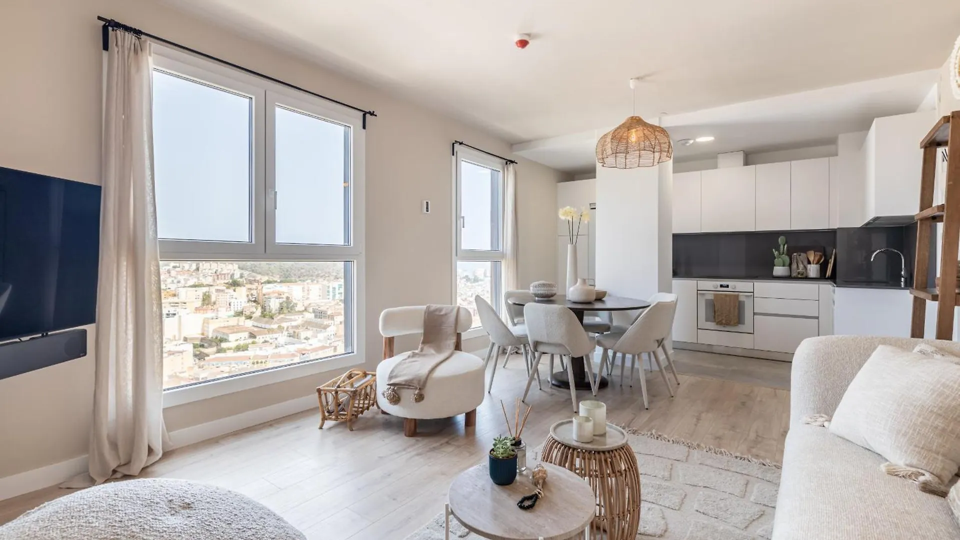 Malaga Skyline 5 Pool & Parking Free Apartamento